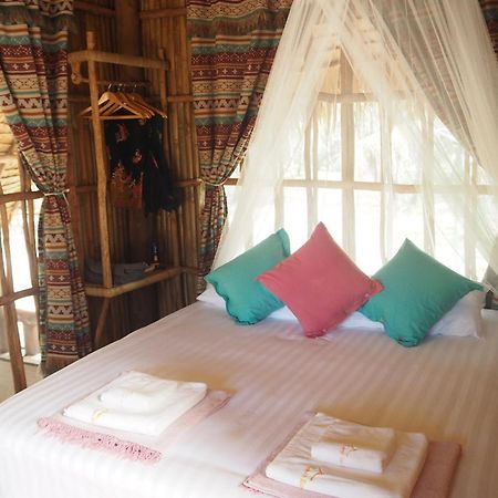 莫肯生态村酒店 Ko Phra Thong 客房 照片